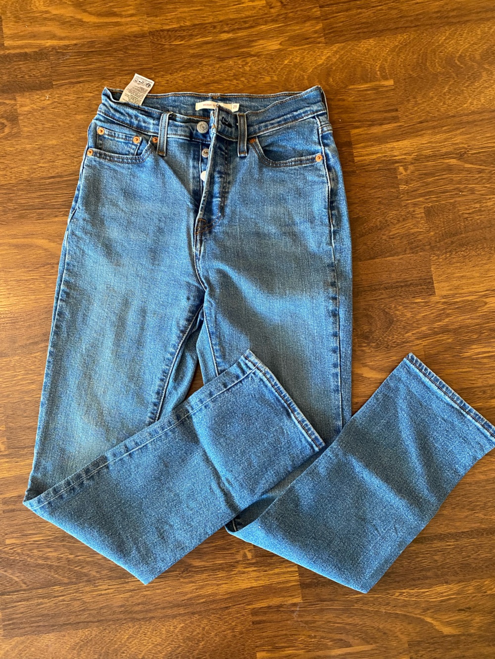 Levi’s Wedgie Straight - Sz 25